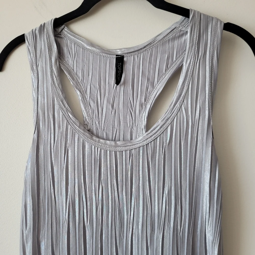TOPSHOP Silver Pleated Racerback Tank - Picture 3 of 11